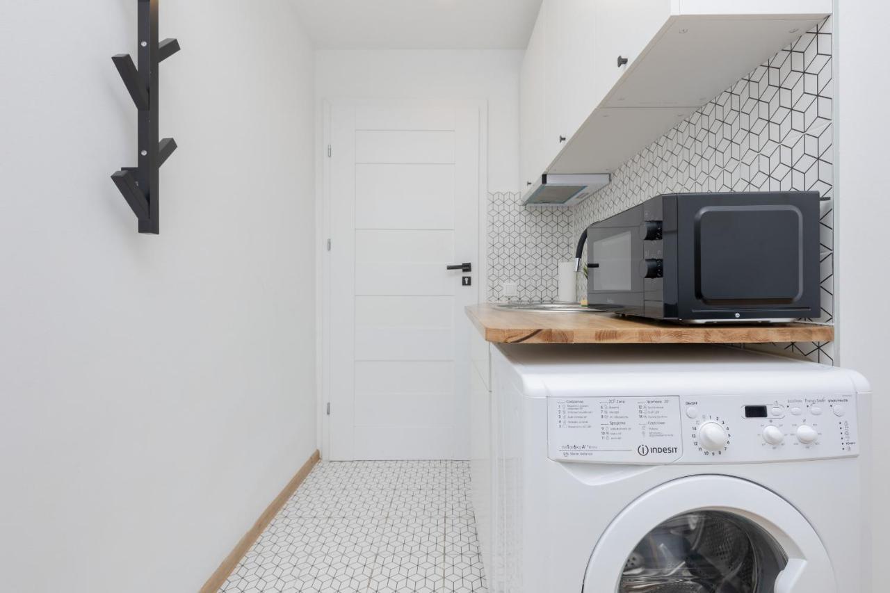 Micro Apartment Near Fort Mokotow By Noclegi Renters Varsavia Esterno foto